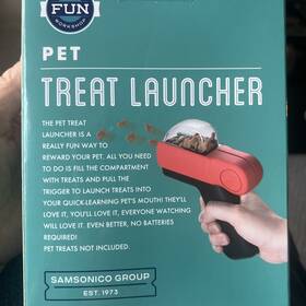 American Classic 638688558676 Pet Treat Launcher New In The Box - Free Shipping