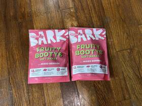 Bark 840134680163 2x Treats - Fruity Bootys Vegetarian Soft Baked Dog Brand New