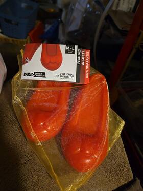 Bark 850175242831 Box Super Chewer Furiends Of Dorothy Dog Toy Wizard Oz Ruby Slippers New
