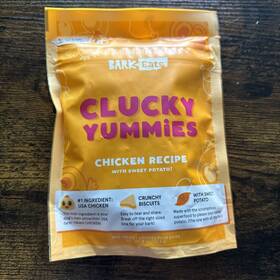 Bark Box 840134622538 Clucky Yummies Chicken Recipe With Sweet Potato Dog Treats 4 Oz