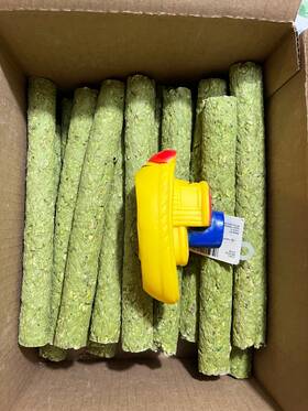 Bio713gr Benty America 20 Pcs Of 10 Inch X 1 Green Colored Extruded Rawhide Beef Munch Stick