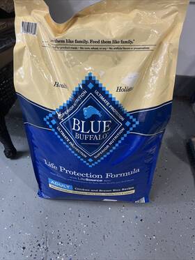 1344105 Blue Buffalo Natural Formula Adult Dry Dog Food Chicken And Brown Rice 38 Lbs