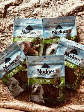 Blue Buffalo 840243147731 Nudges Jerky Cuts Natural Dog Treats Chicken 5 Oz Bags Qty