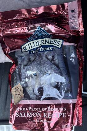 Blue Buffalo 859610005468 Wilderness Trail Treats Grain-free Salmon Biscuits Dog 24oz