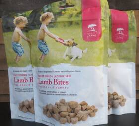 Caledon Farms 835302004056 Lamb Flavor Freeze-dried Bites Dog Treats - 3 Pack 4.1oz Each