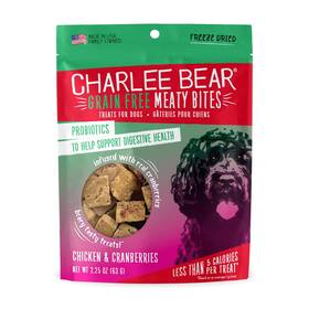 900635 Charlee Bear Grain Free Meaty Bites Freeze Dried Dog Treats Chicken And Cranberries 2.25