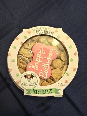 Claudias Canine Bakery 692614010348 New K9 Frosted Happy Birthday Dog Cookie Treat Box 11oz