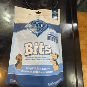802357 Company Ltd Blue Bits Natural Soft-moist Training Dog Treats Chicken Recipe 16-oz Bag