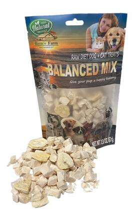 Durbalife 850083434229 Freeze Dried Chicken Cubes And Bananas - Dog Treats Food Topper 2oz Tasty Chews