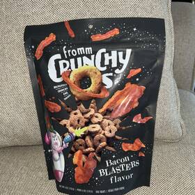 Fromm 072705122103 6 Ounce Crunchy Bacon Dog Treats Healthy Snacks For All Breeds And Ages