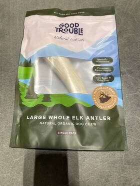 Good Trouble 850054305282 Premium Elk Antlers For Large Dog 1 Pack Whole - Pet Treats