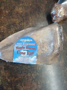 Natures Own 190867001521 Maple Bacon Flavored Cow Ear Usa You Get 4 Ears