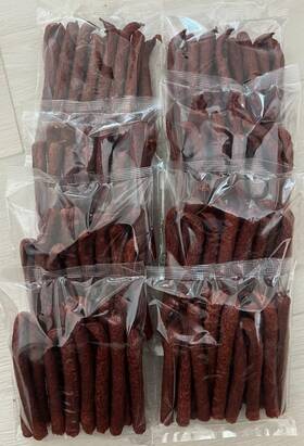 Natures Pet Club 850006694051 8 Half Pounds Bags Of Air Dried Smoked Salmon Sticks 4 1/2 Inch To 5 Size
