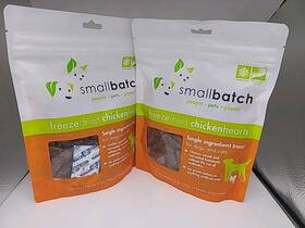 Small Batch 019962378034 2 Count Dog Treats Freeze Dried Chicken Hearts 3.5 Oz Bb 05/26