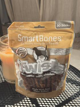 Smartbones 892383006485 Twists Wrapped Chicken Dog Treats 30 Rawhidefree Chews Sealed