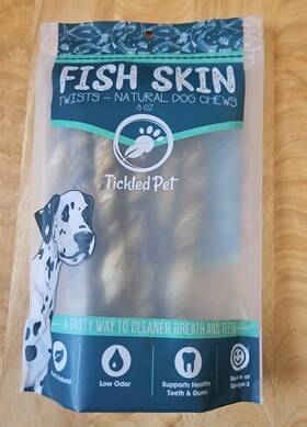 Tickled Pet 851582005736 Icelandic Cod Skin Twists 8oz Case Of 12 Close Dated 05/2025