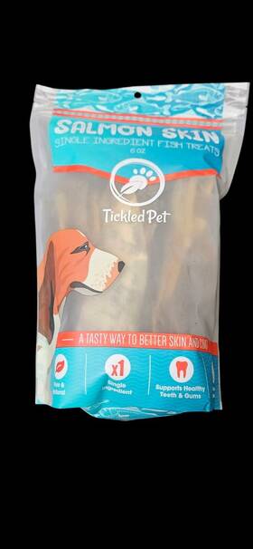 Tickled Pet 851582006177 Salmon Skin Flats 6oz Natural Crunchy Dog Treat Omega-3 Boost