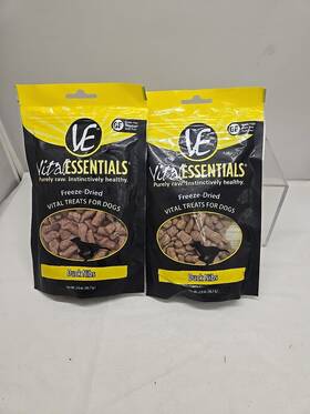 Vital Essentials 033211005106 Essential Dog Treats Training Freeze Dried Duck Nibs Pure 4oz 2 Pack