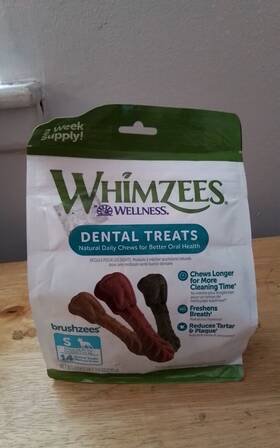 Whimzees 815436018860 - Dental Chew Dog Treats Small 14 Ct 15-25 Lb Dogs