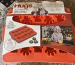 Paula Deen Silicone Dog Treat Pan Paw Prints New Package Hard To Find. Fixed Price $19.99.