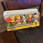 New-peanuts Collector Figure Set 5PC Pack. Fixed Price $34.99.