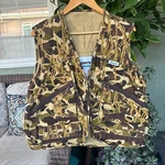 Vintage Mount'n Prairie Vest Mens Camo Brown Sportswear Hunting Game Bag Zip. Fixed Price $20.00.