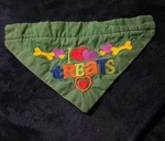 Dog Bandana Scarf Slide On Collar 10.5 In X 6.5 "i Love Treats". Fixed Price $10.00.