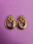 1980S Vintage Clip Chunky Statement Gold Tone Cluster Earrings. 1.5X1.25. Fixed Price $20.00.