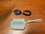 Wallfid Silicone Dog 4.5" X 3.5" Treat Pouch Auto Closer W/traing Clicker. Fixed Price $5.95.